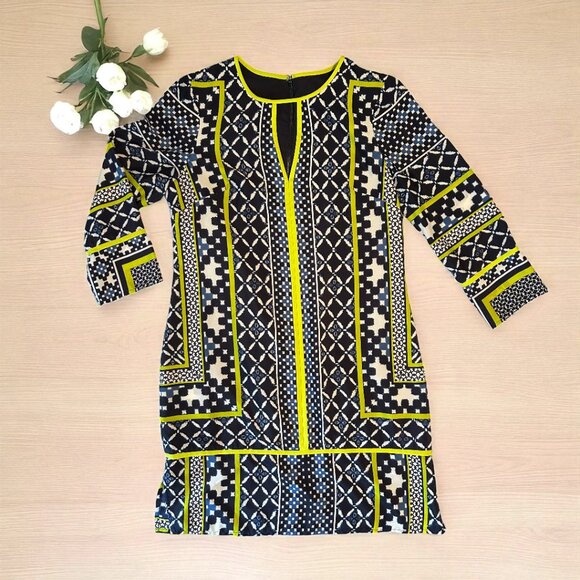 Vince Camuto keyhole geometric print shift dress blue/white/neon yellow-green - Picture 1 of 14